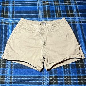 Lee Straight Fit Women’s Shorts - Size 8 - Has Big Pockets!